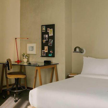 Chambers Hotel Central Park South, Sonder By Marriott Bonvoy Nowy Jork Zewnętrze zdjęcie