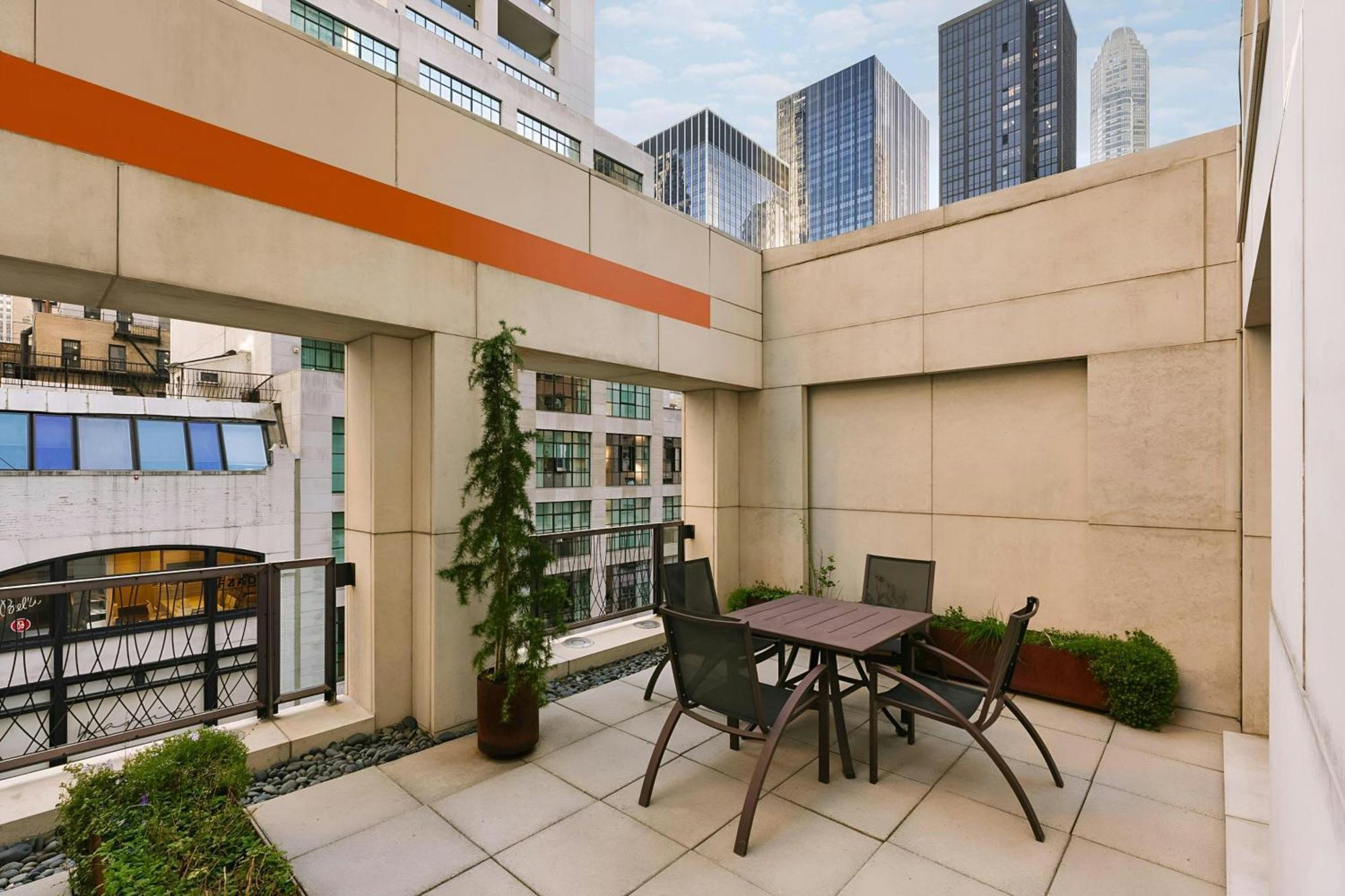 Chambers Hotel Central Park South, Sonder By Marriott Bonvoy Nowy Jork Zewnętrze zdjęcie