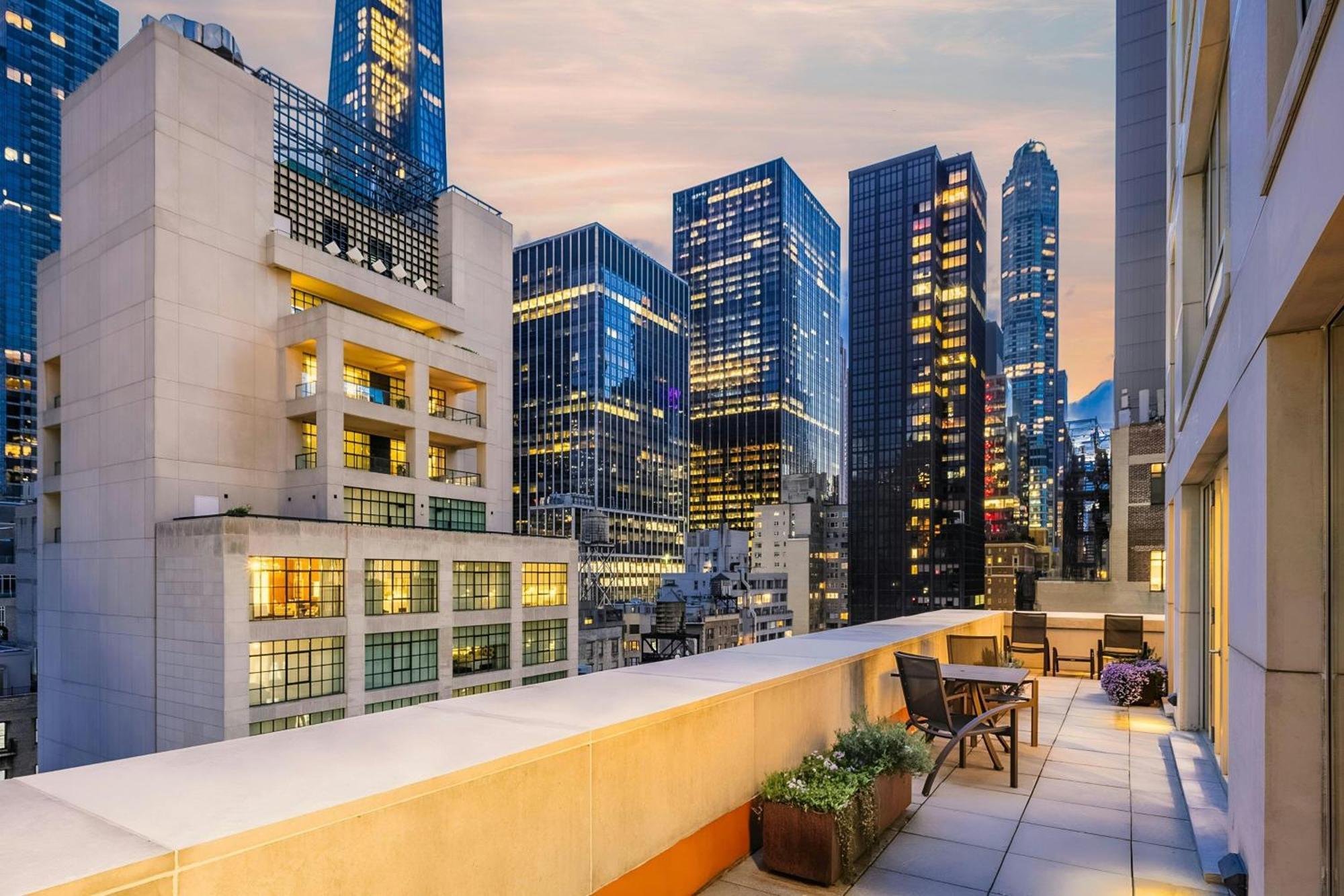 Chambers Hotel Central Park South, Sonder By Marriott Bonvoy Nowy Jork Zewnętrze zdjęcie